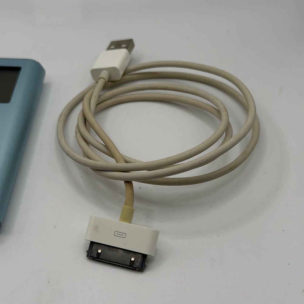 Apple iPod A1051 Light Blue 4GB Model P9436LL Works Music - Picture 11 of 14